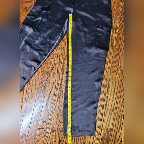 Good American Cargo Trousers - Picture 13 of 16